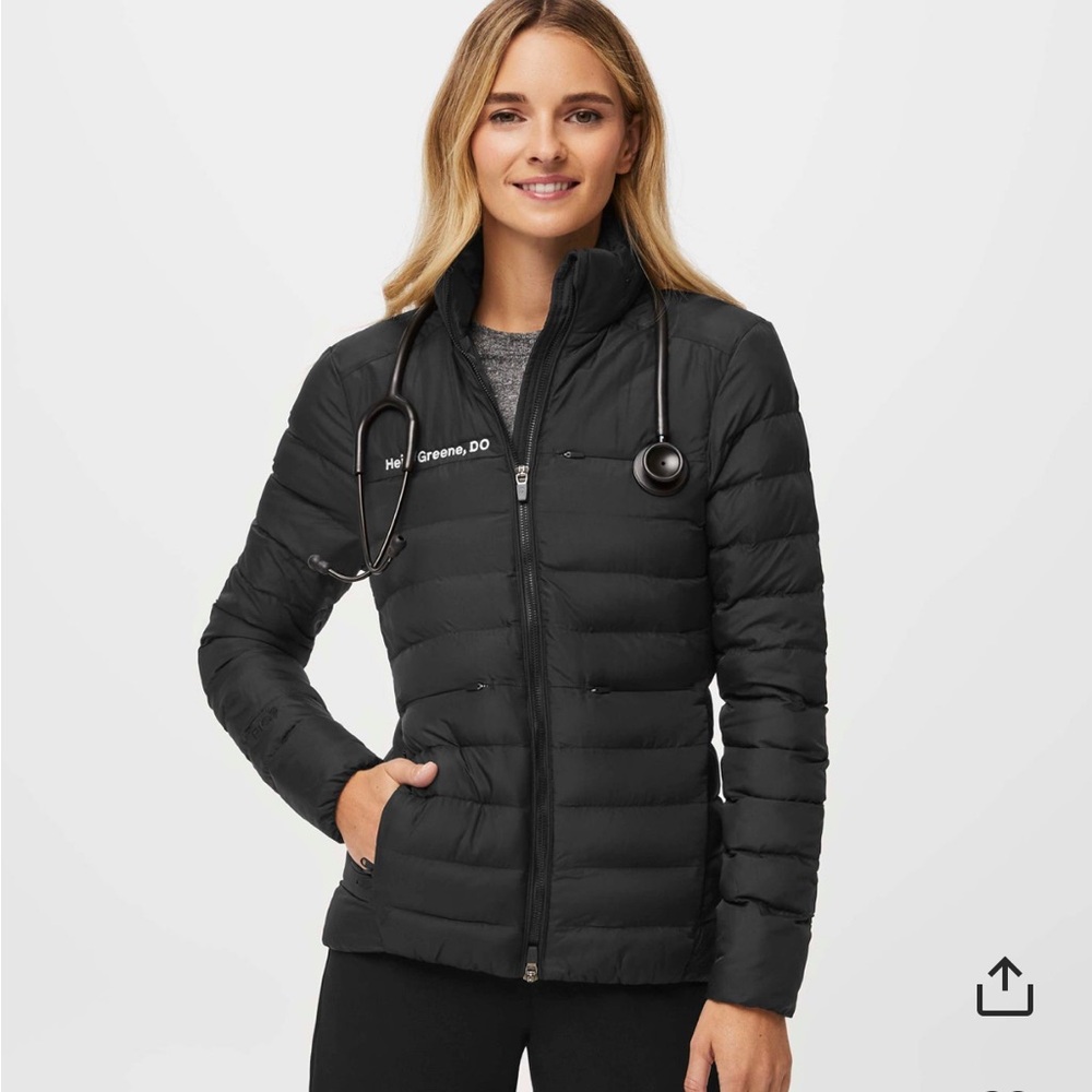 FIGS black on shift packable puffer jacket - XXS